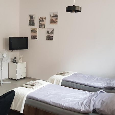 Komfortowy Apartament W Centrum Nowego Sacza Neu Sandez Exterior foto